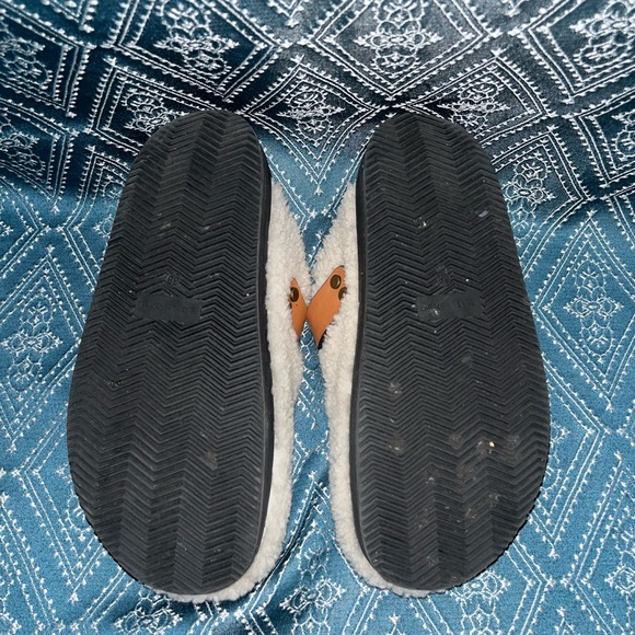 Isabel Marant Shearling Mule - Picture 7 of 7